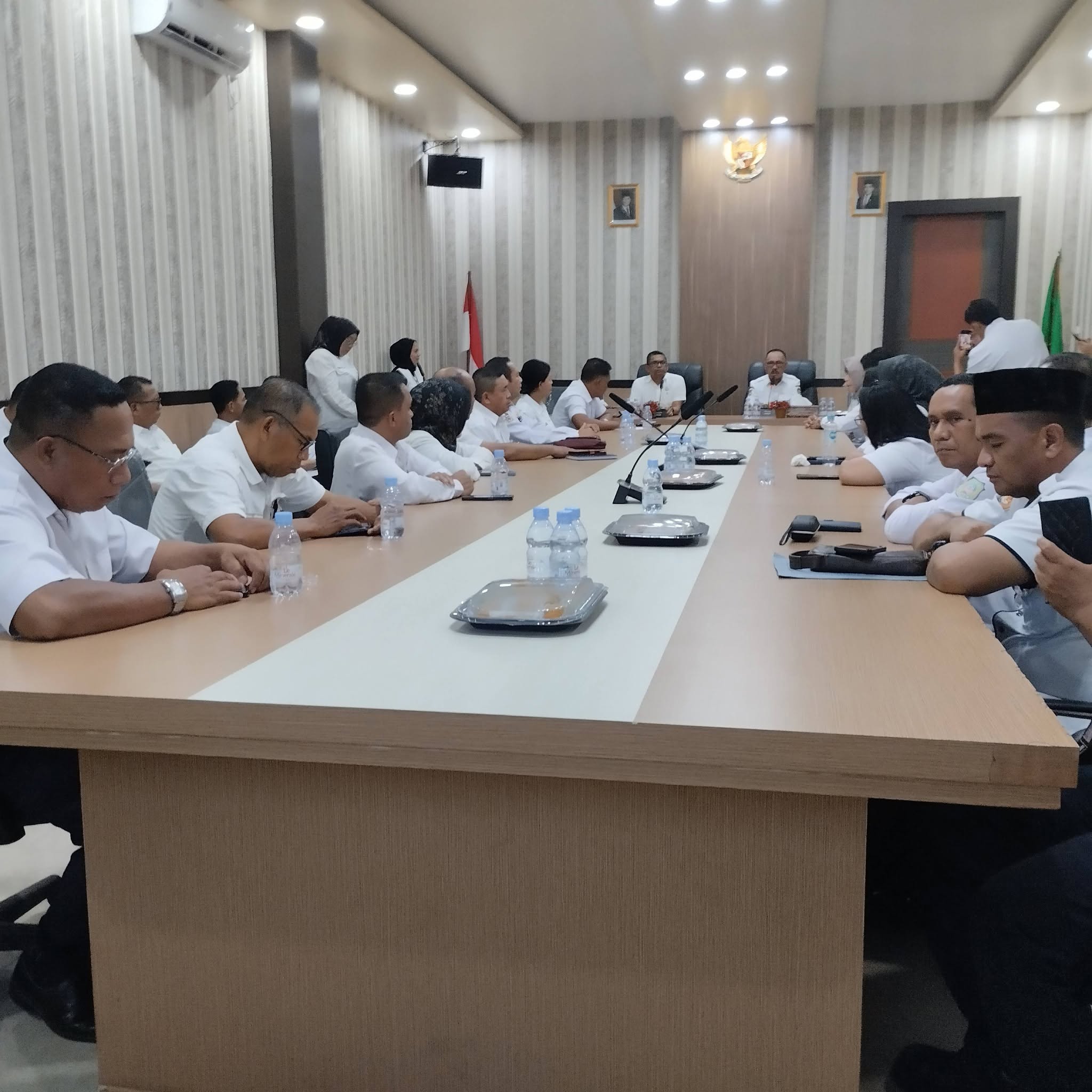 PEMKAB DAN KEJARI HALMAHERA BARAT PERKUAT SINERGITAS MELALUI PENANDATANGANAN NOTA KESEPAKATAN BERSAMA